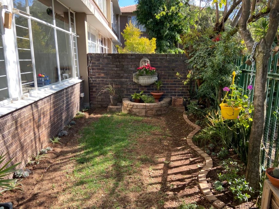 To Let 2 Bedroom Property for Rent in Hurlpark Gauteng
