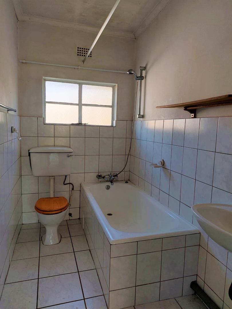 2 Bedroom Property for Sale in New Redruth Gauteng