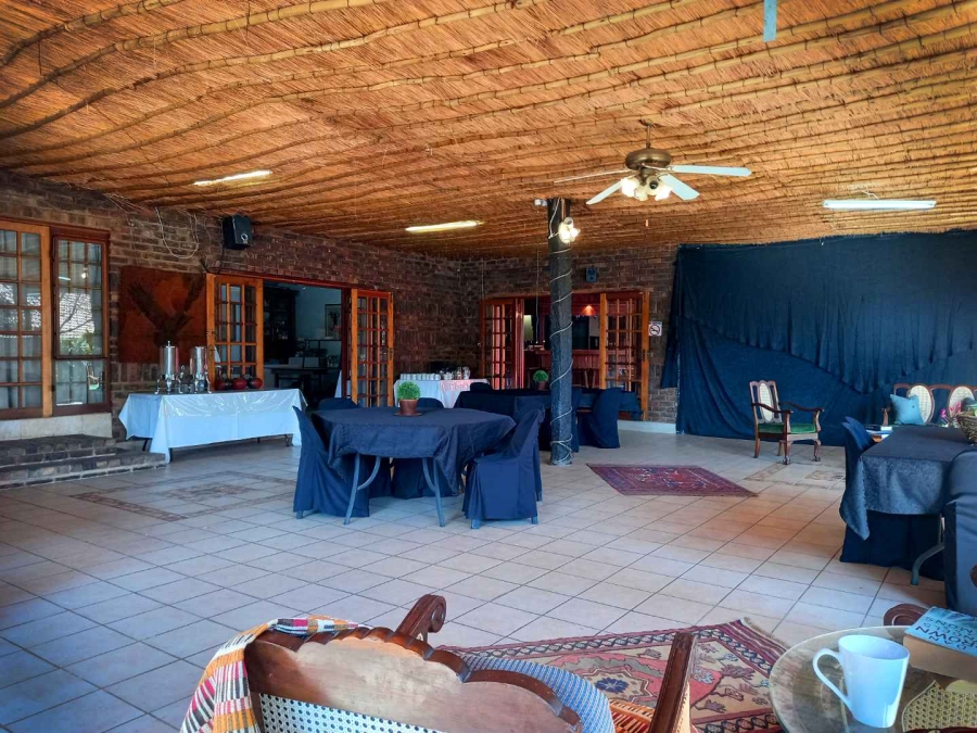 Commercial Property for Sale in Die Hoewes Gauteng