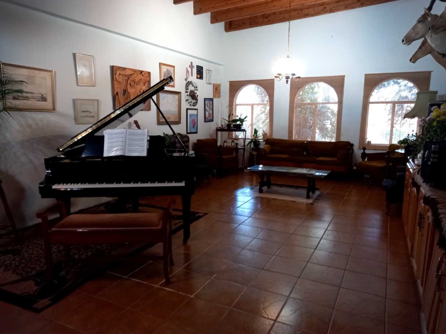 Commercial Property for Sale in Die Hoewes Gauteng