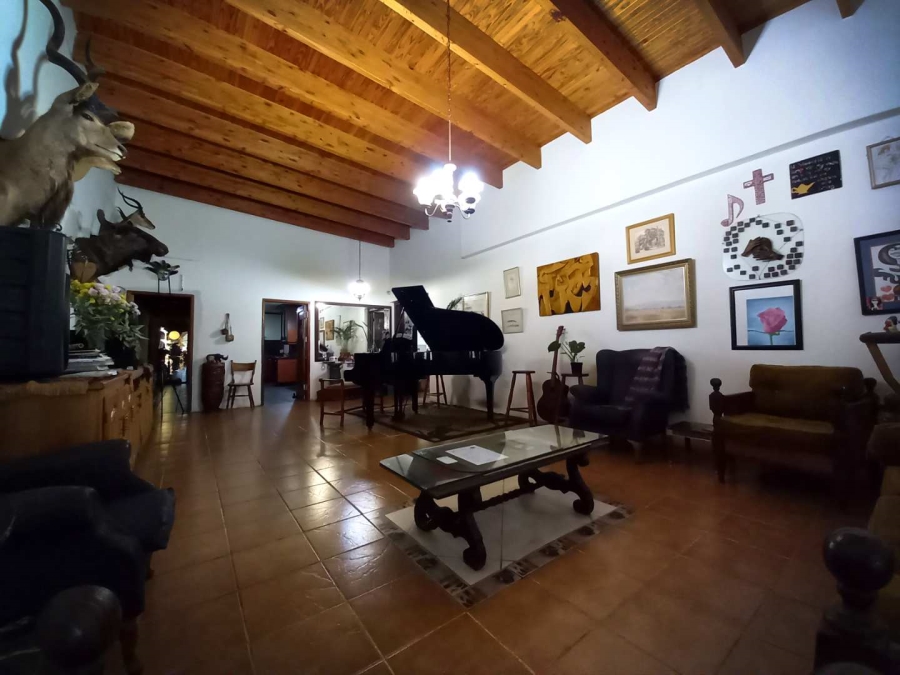 Commercial Property for Sale in Die Hoewes Gauteng