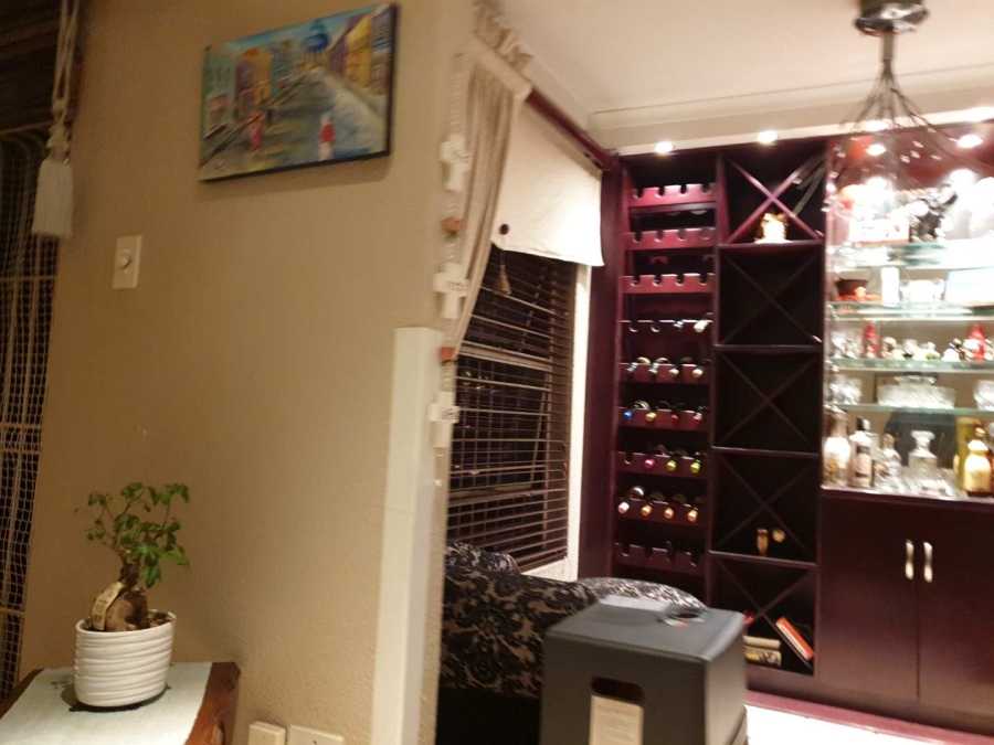 2 Bedroom Property for Sale in Randhart Gauteng