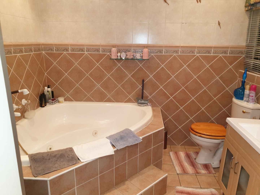2 Bedroom Property for Sale in Randhart Gauteng