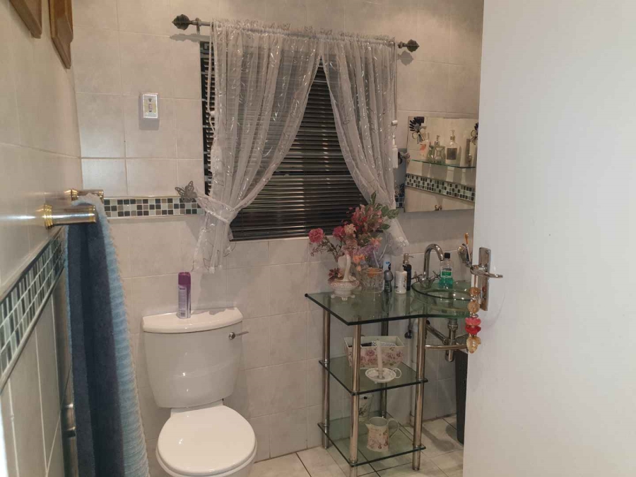 2 Bedroom Property for Sale in Randhart Gauteng