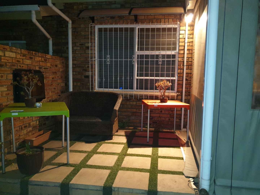 2 Bedroom Property for Sale in Randhart Gauteng