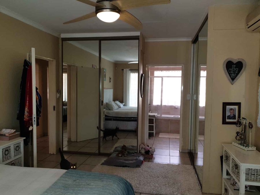 3 Bedroom Property for Sale in New Redruth Gauteng