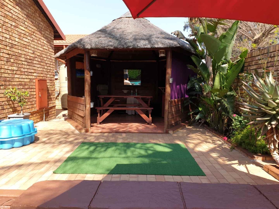 3 Bedroom Property for Sale in New Redruth Gauteng