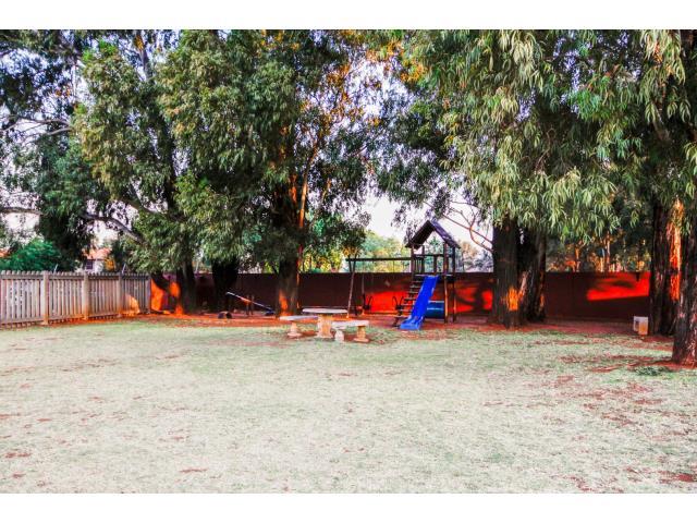 2 Bedroom Property for Sale in Lakefield Gauteng
