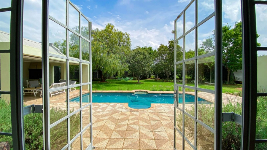 5 Bedroom Property for Sale in Walkerville Gauteng