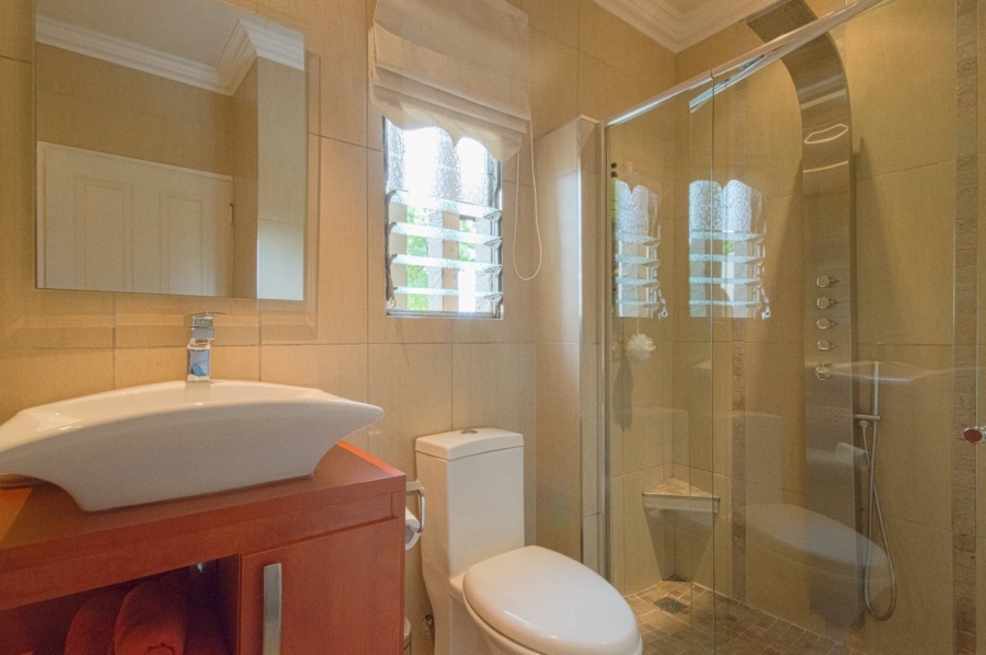 5 Bedroom Property for Sale in Brackenhurst Gauteng