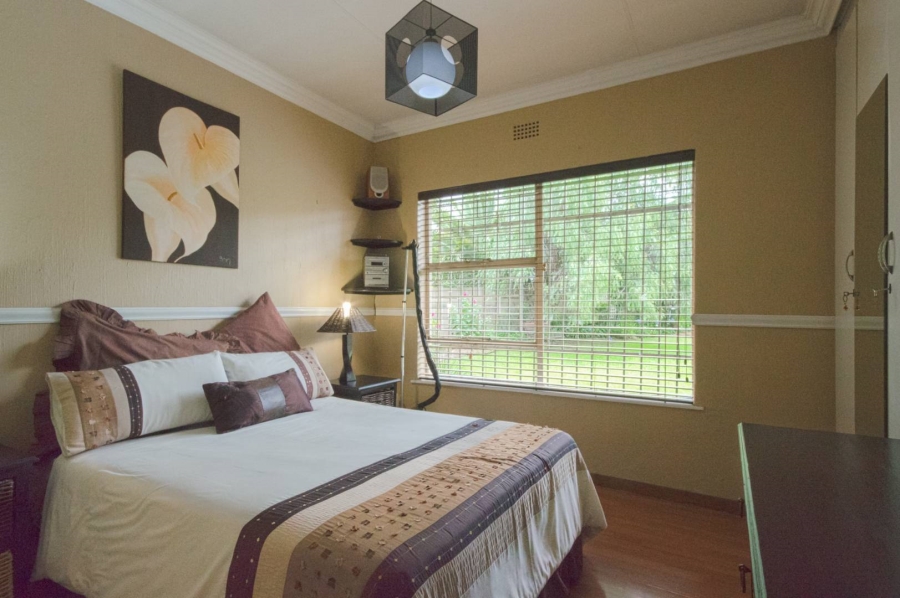 5 Bedroom Property for Sale in Brackenhurst Gauteng