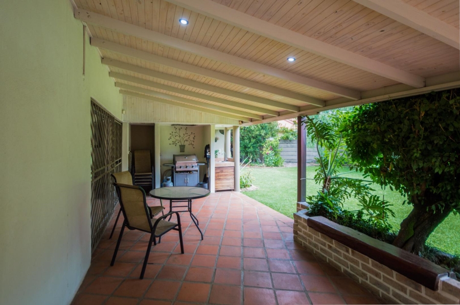 5 Bedroom Property for Sale in Brackenhurst Gauteng