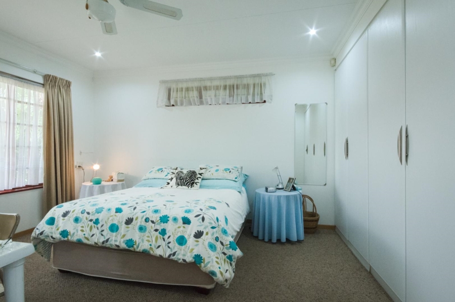 5 Bedroom Property for Sale in Brackenhurst Gauteng
