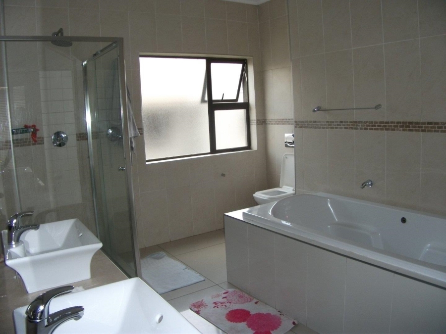 4 Bedroom Property for Sale in Meyersdal Gauteng