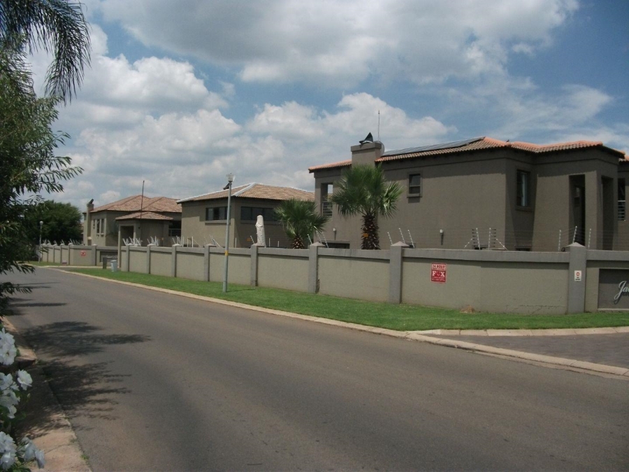 4 Bedroom Property for Sale in Meyersdal Gauteng