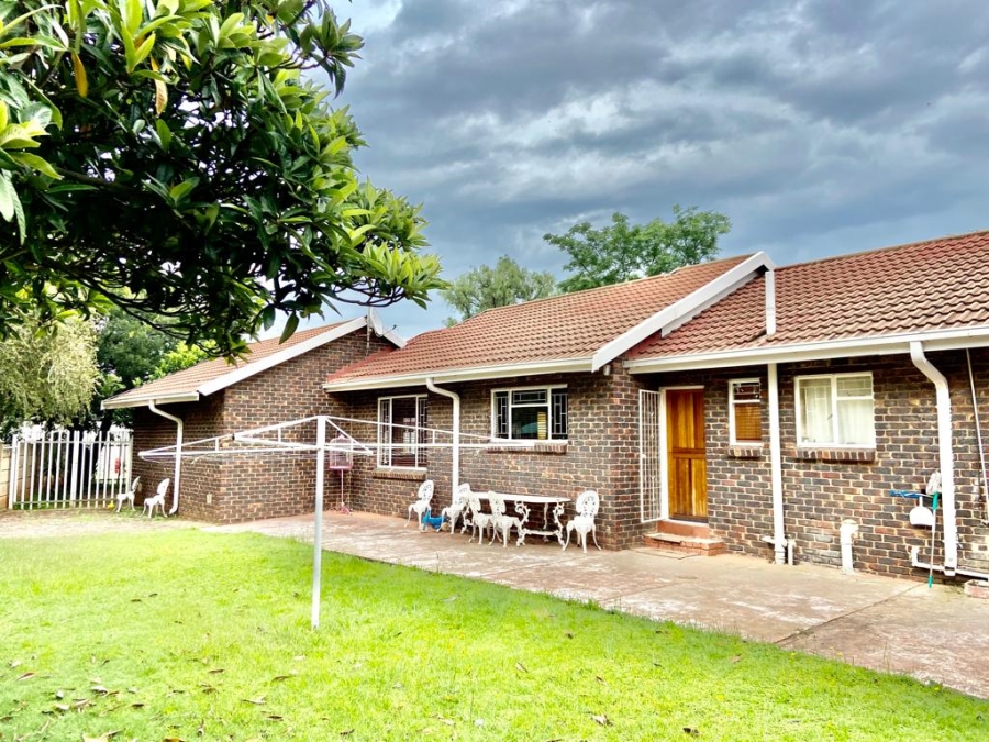 11 Bedroom Property for Sale in Meyerton Gauteng
