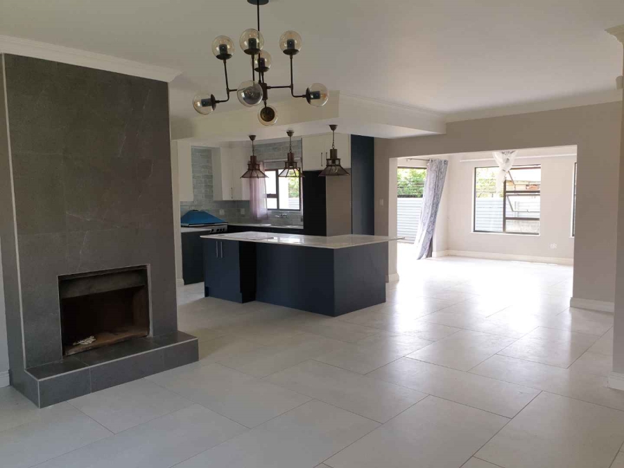 4 Bedroom Property for Sale in Brackenhurst Gauteng