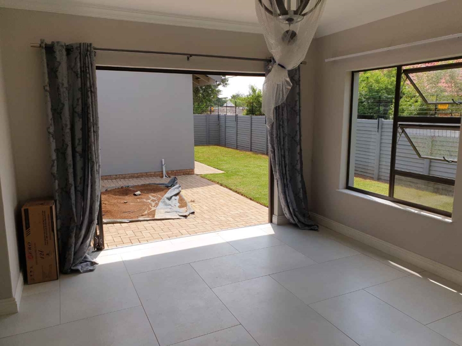 4 Bedroom Property for Sale in Brackenhurst Gauteng