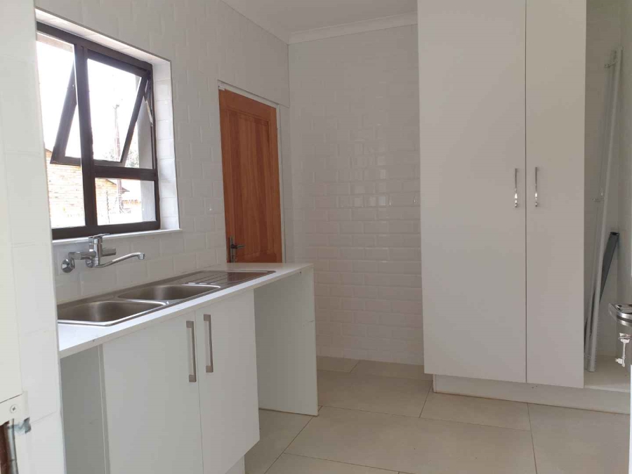 4 Bedroom Property for Sale in Brackenhurst Gauteng