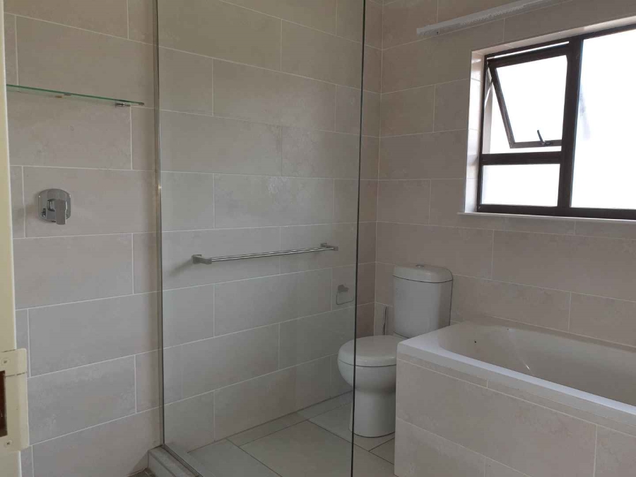 4 Bedroom Property for Sale in Brackenhurst Gauteng