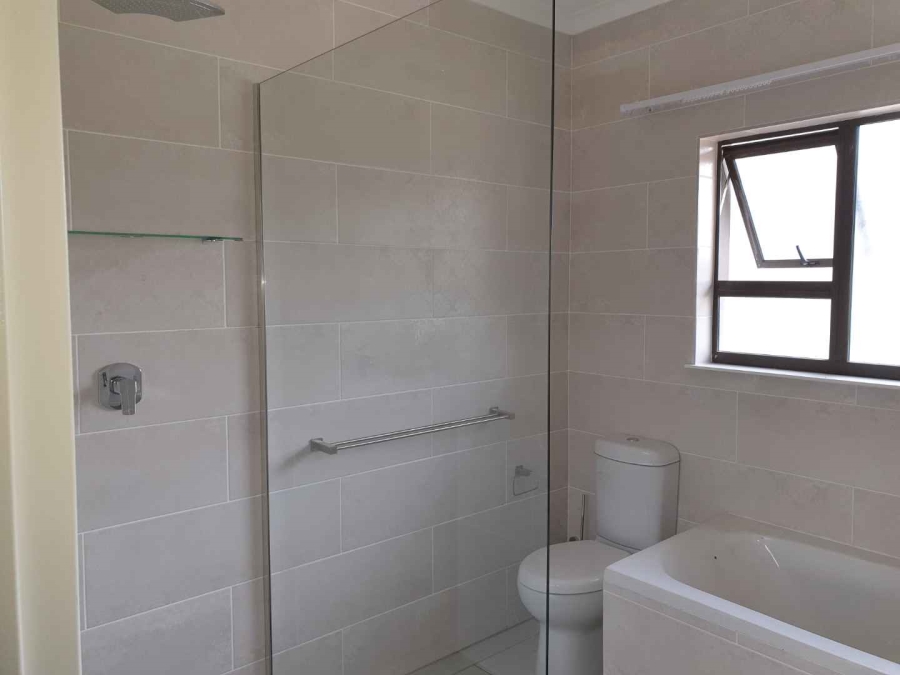 4 Bedroom Property for Sale in Brackenhurst Gauteng