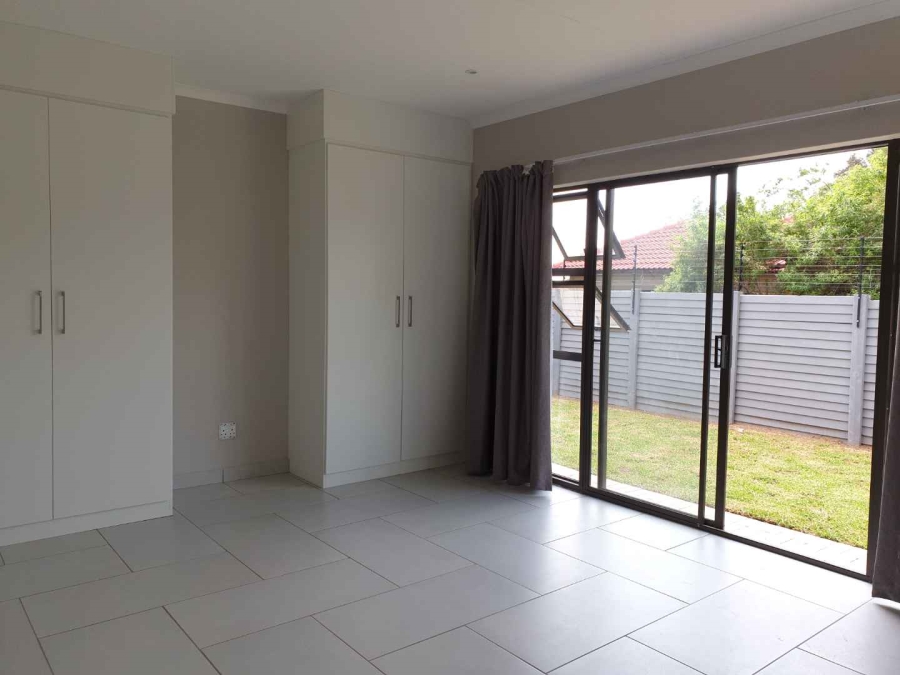 4 Bedroom Property for Sale in Brackenhurst Gauteng