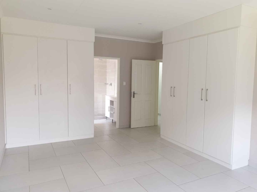 4 Bedroom Property for Sale in Brackenhurst Gauteng