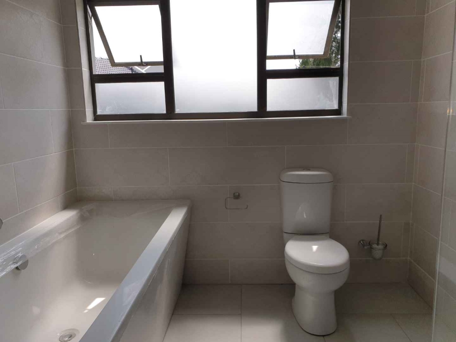 4 Bedroom Property for Sale in Brackenhurst Gauteng