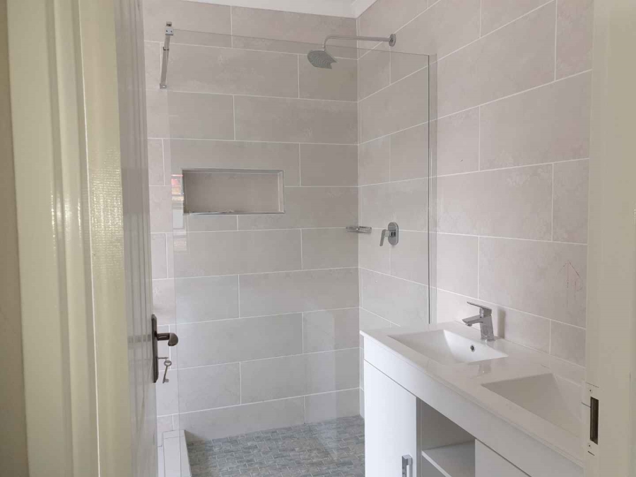4 Bedroom Property for Sale in Brackenhurst Gauteng