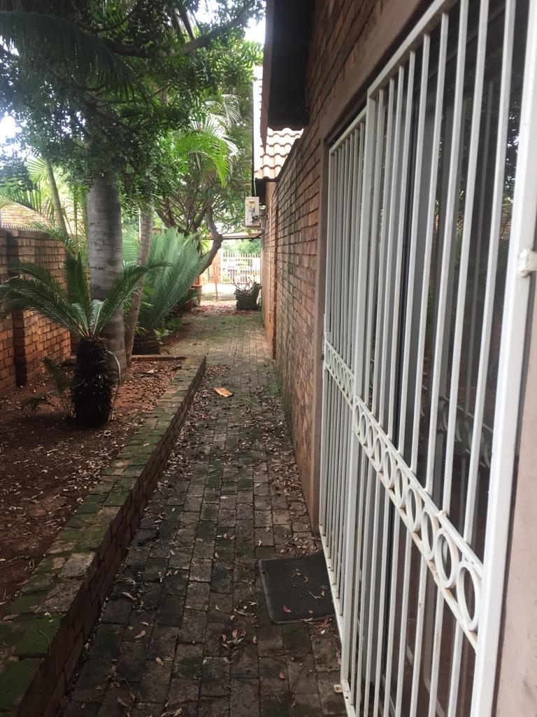 To Let 1 Bedroom Property for Rent in Montana Park Gauteng