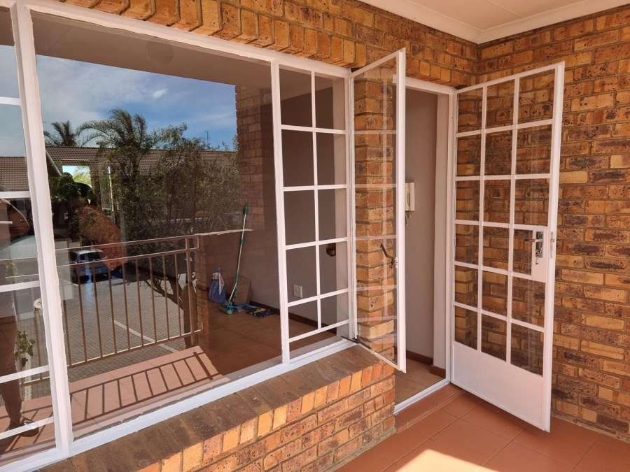 2 Bedroom Property for Sale in Highveld Gauteng