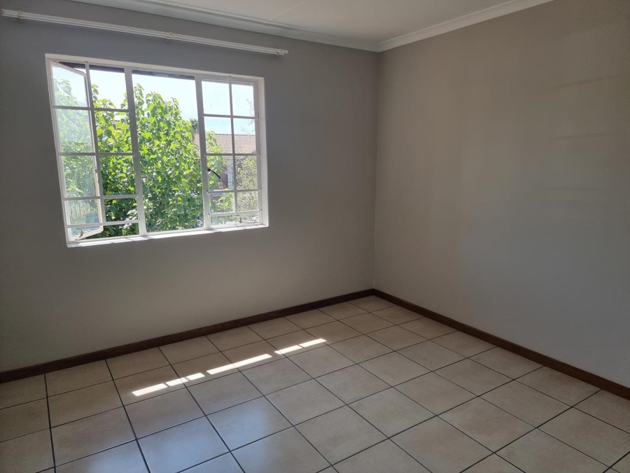 2 Bedroom Property for Sale in Highveld Gauteng