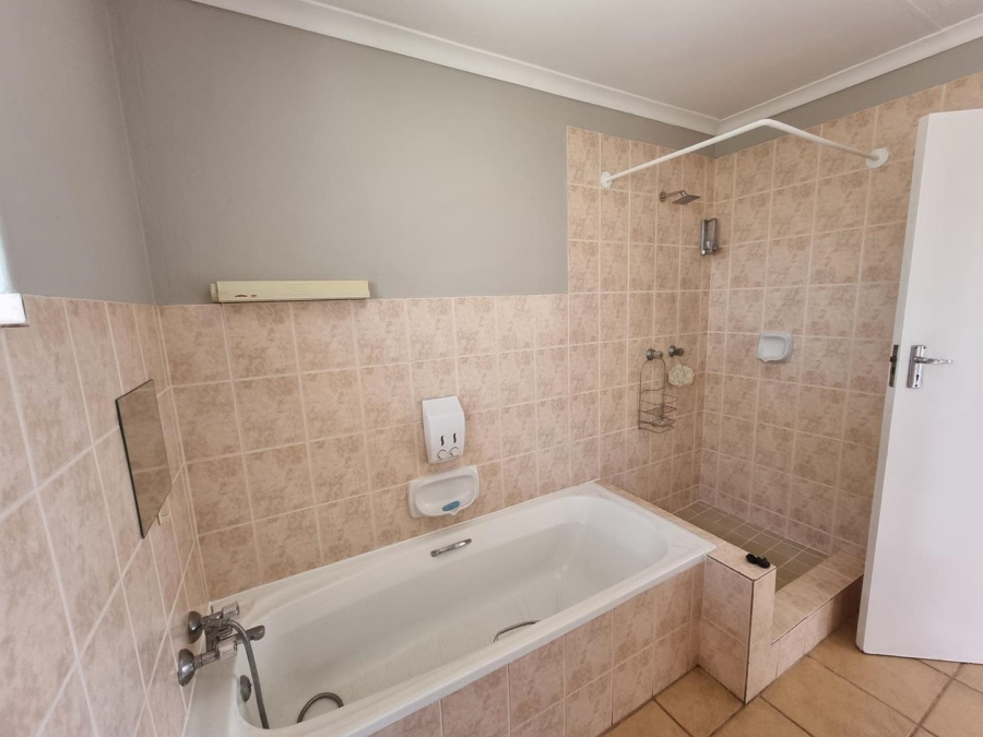 2 Bedroom Property for Sale in Highveld Gauteng
