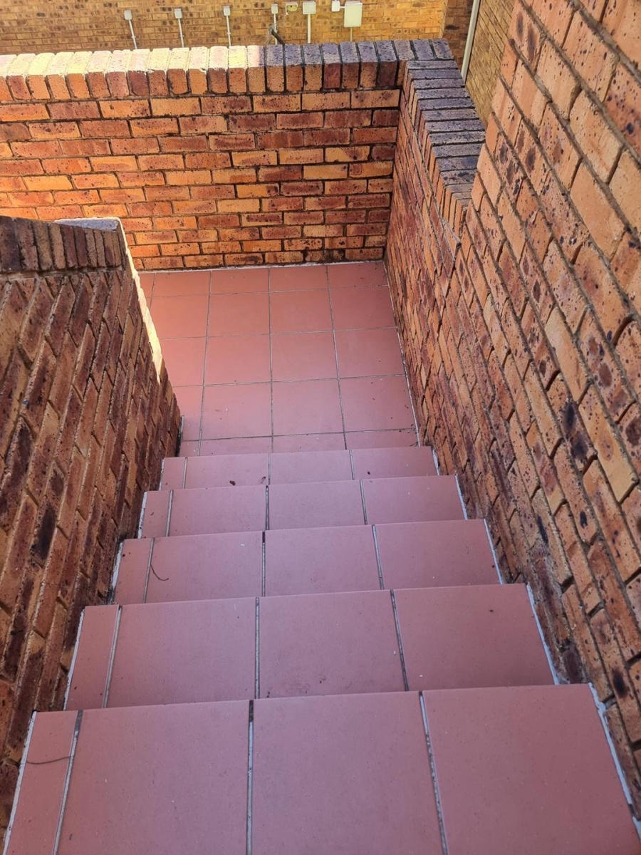 2 Bedroom Property for Sale in Highveld Gauteng