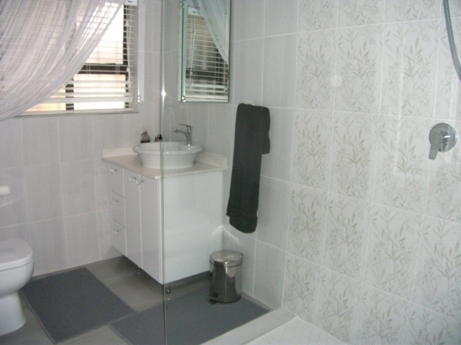 4 Bedroom Property for Sale in Brackenhurst Gauteng