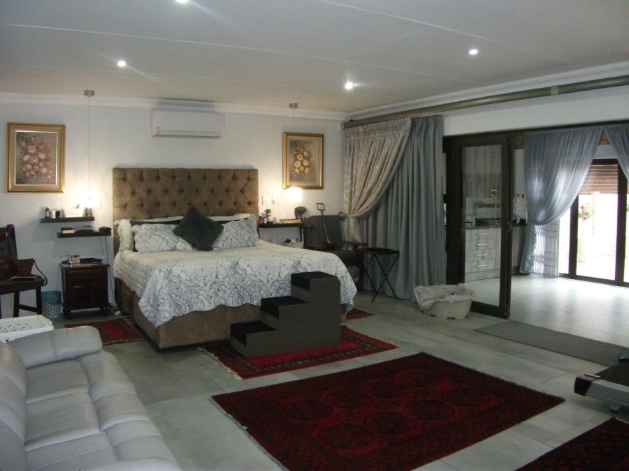 4 Bedroom Property for Sale in Brackenhurst Gauteng