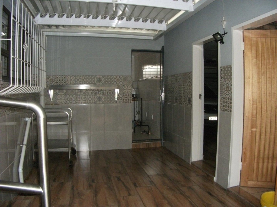 4 Bedroom Property for Sale in Brackenhurst Gauteng