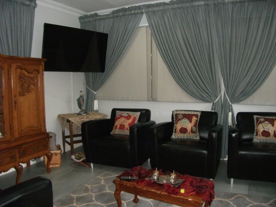 4 Bedroom Property for Sale in Brackenhurst Gauteng