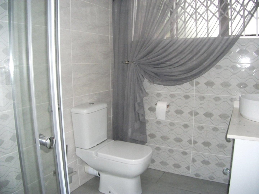 4 Bedroom Property for Sale in Brackenhurst Gauteng