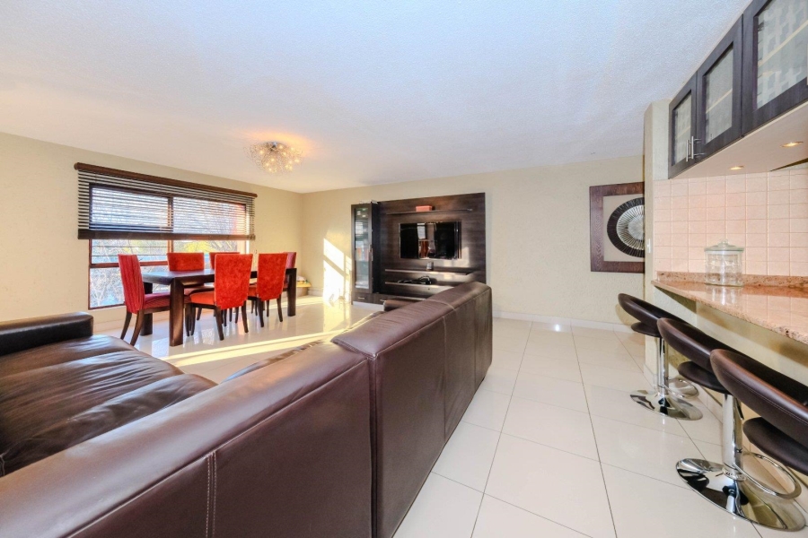 2 Bedroom Property for Sale in Killarney Gauteng