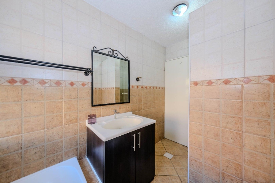 2 Bedroom Property for Sale in Killarney Gauteng