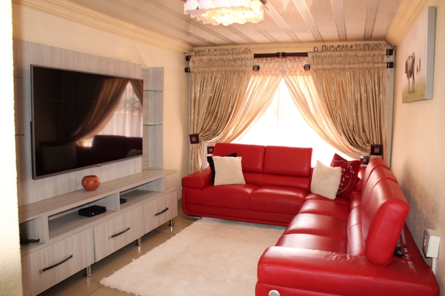 3 Bedroom Property for Sale in The Orchards Gauteng