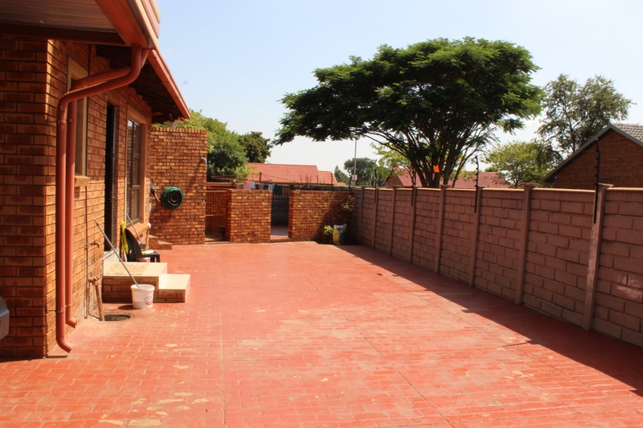 3 Bedroom Property for Sale in The Orchards Gauteng