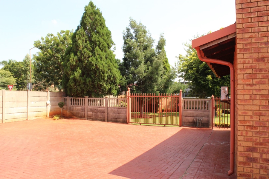 3 Bedroom Property for Sale in The Orchards Gauteng