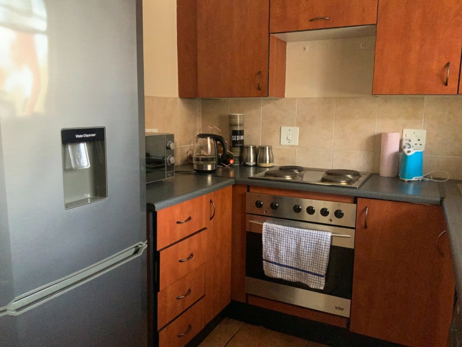 To Let 1 Bedroom Property for Rent in Clubview Gauteng