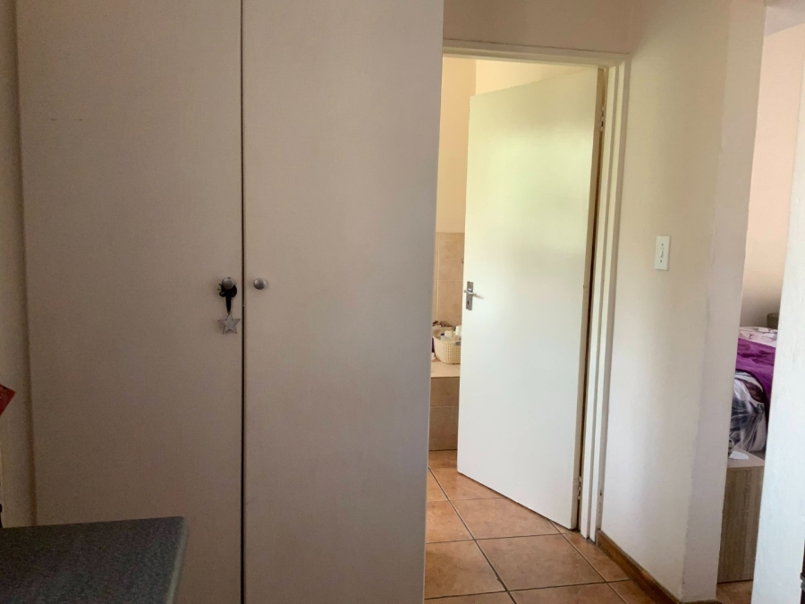 To Let 1 Bedroom Property for Rent in Clubview Gauteng