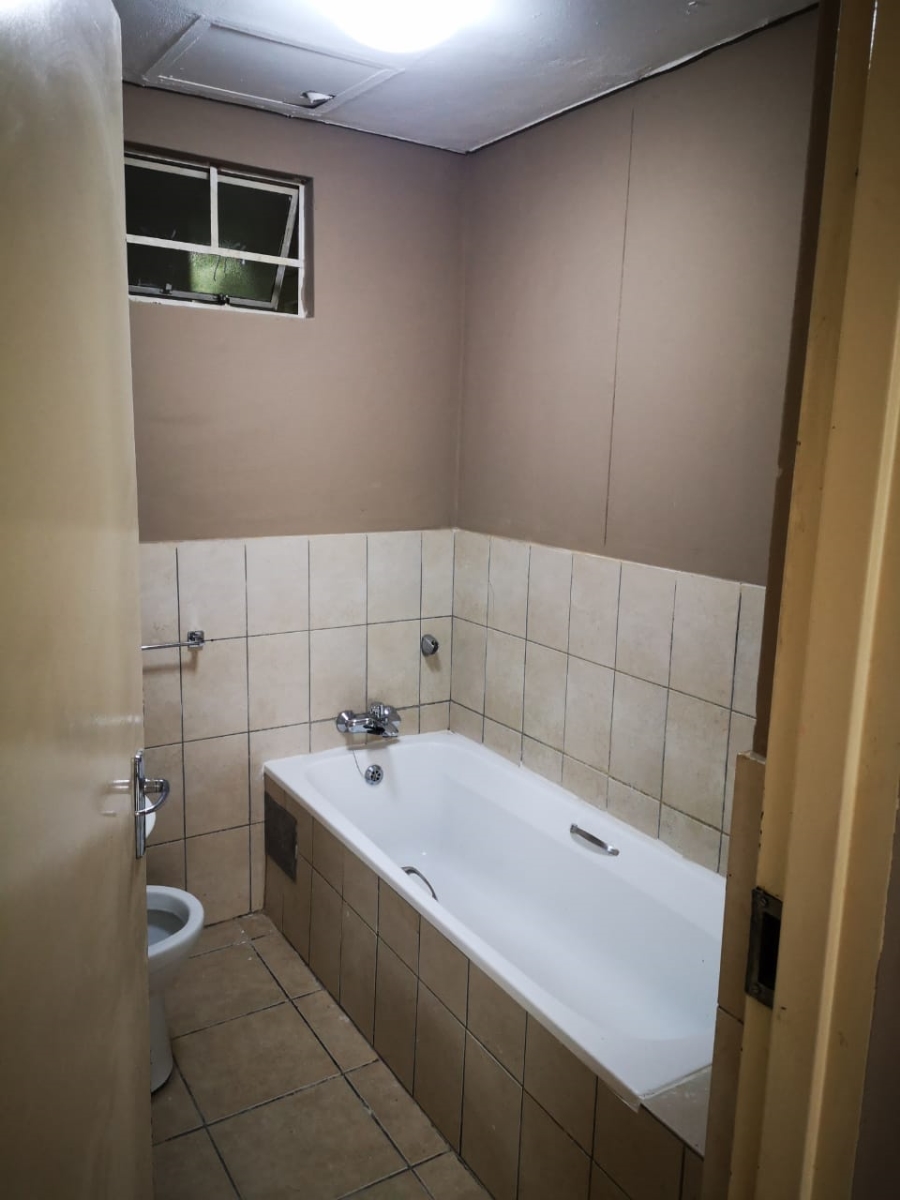 1 Bedroom Property for Sale in Braamfontein Gauteng