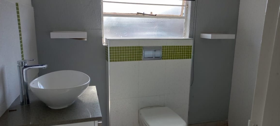 To Let 1 Bedroom Property for Rent in Ormonde Gauteng