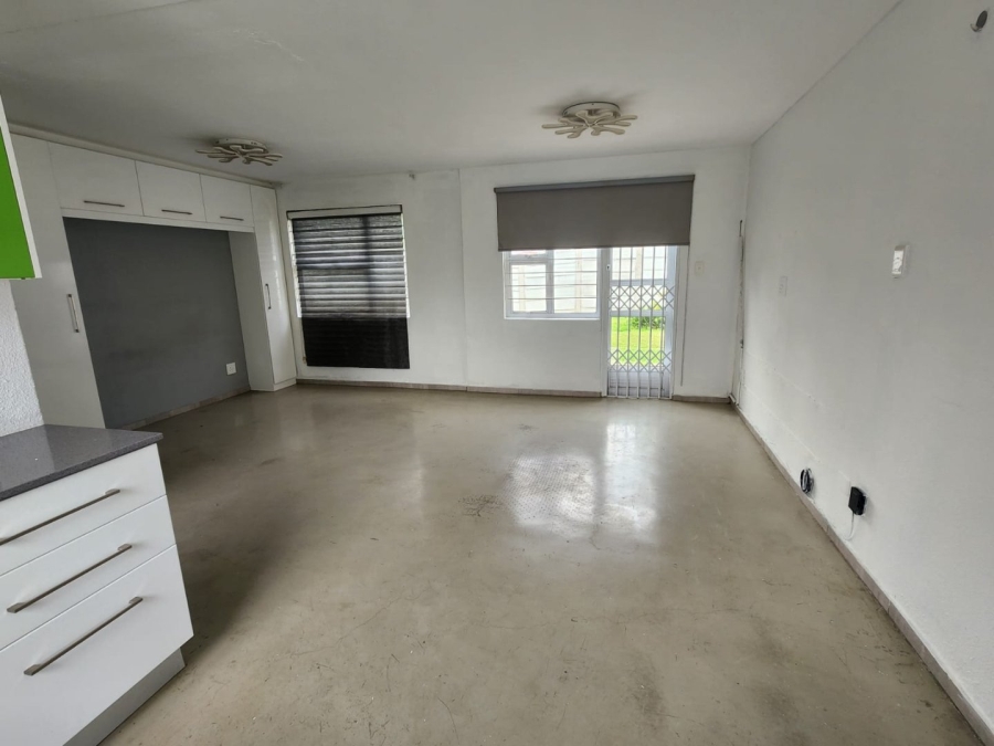 To Let 1 Bedroom Property for Rent in Ormonde Gauteng