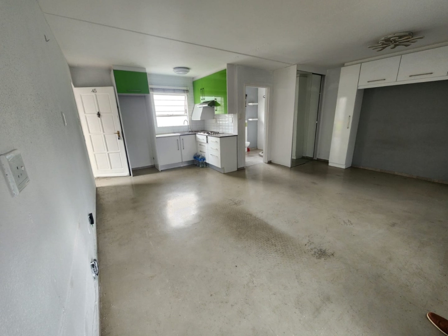 To Let 1 Bedroom Property for Rent in Ormonde Gauteng